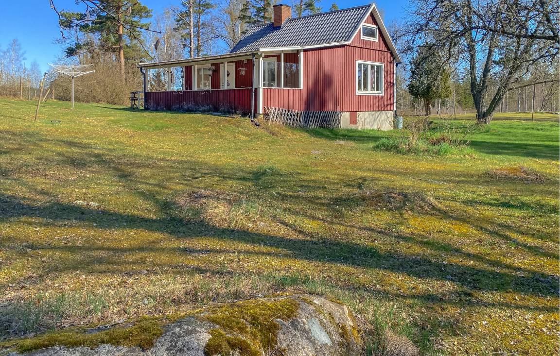 60 M² Huis ∙ 1 Slaapkamer ∙ 3 Gasten - Nybro