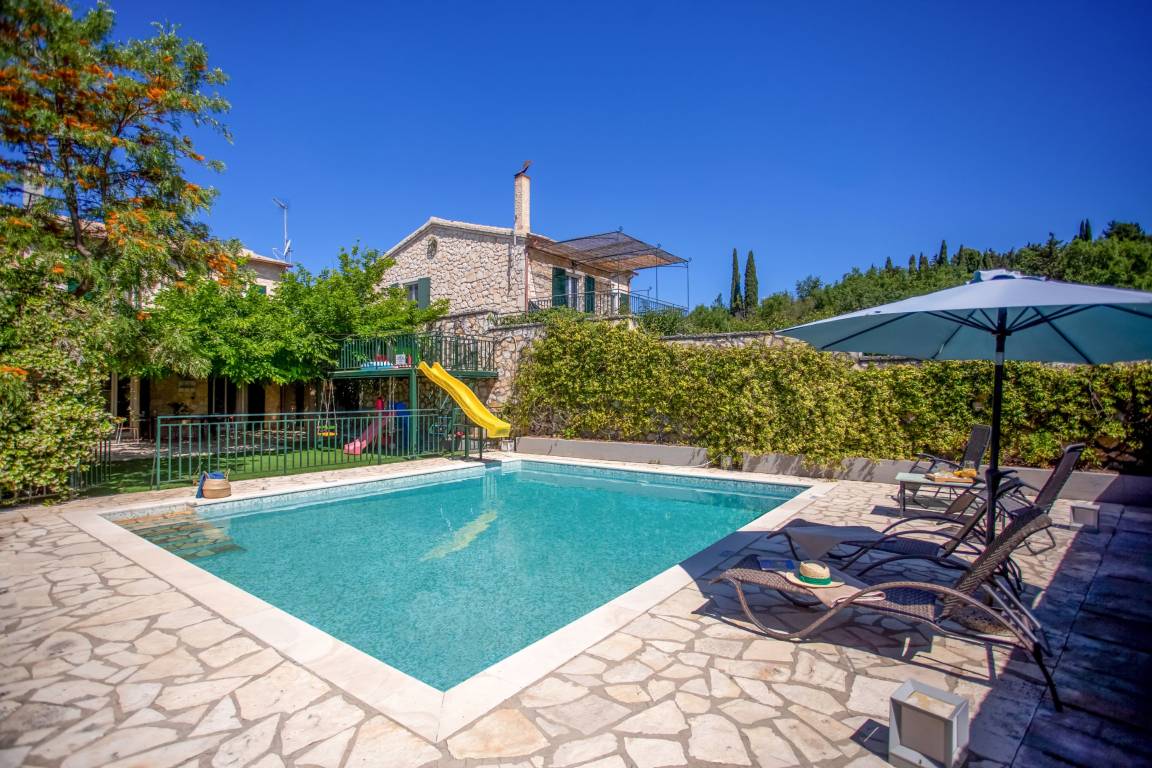 150 M² Villa ∙ 3 Schlafzimmer ∙ 8 Gäste - Korfu