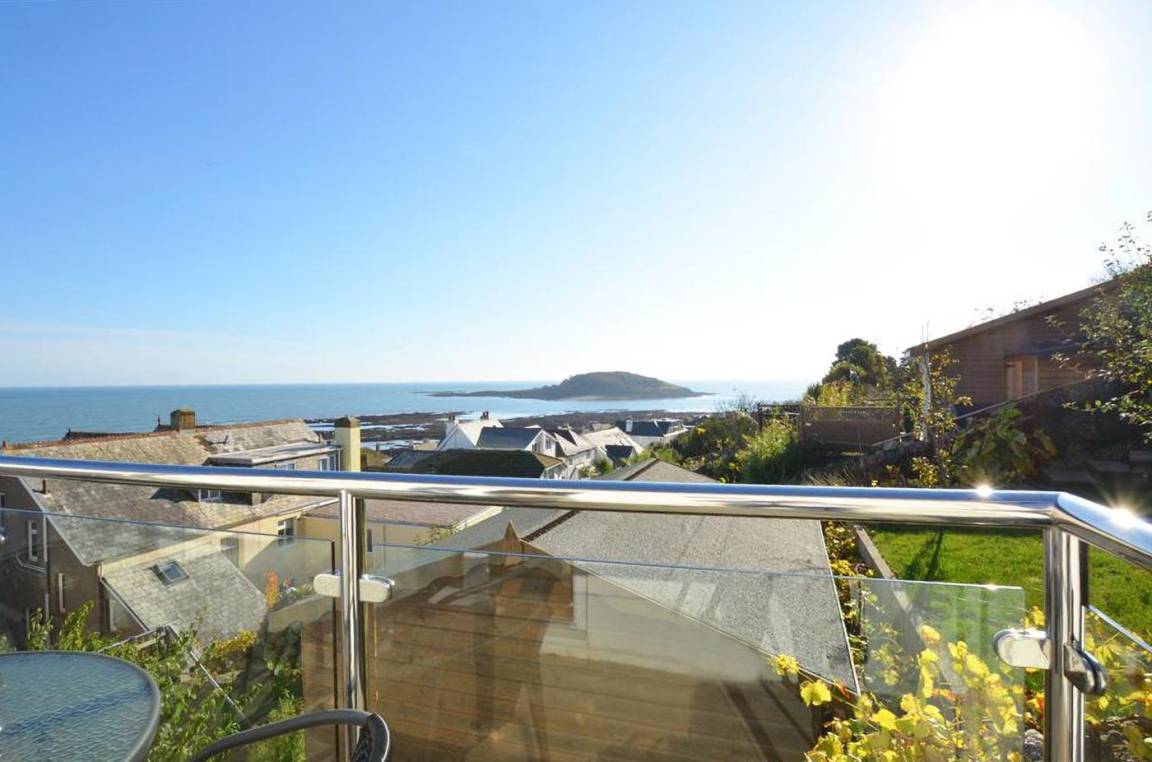 Apartment ∙ 2 Bedrooms ∙ 4 Guests - Looe