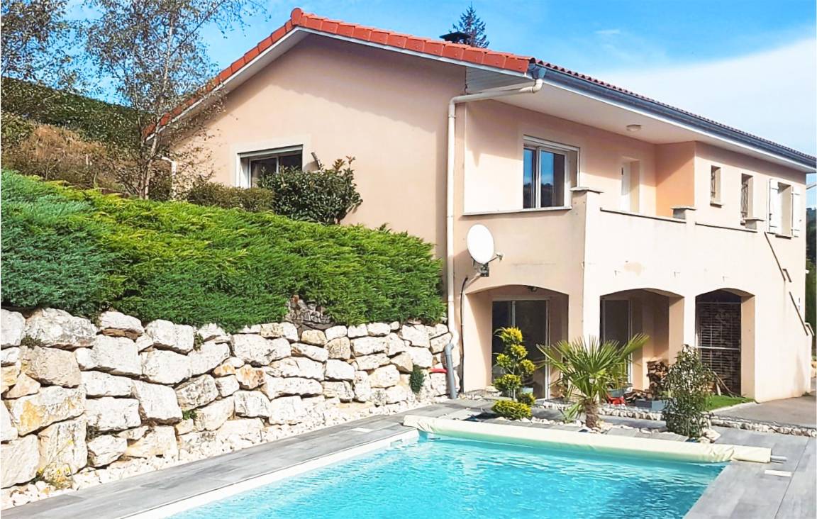 97 M² Casa ∙ 3 Habitaciones ∙ 6 Huéspedes - Saint-Chamond