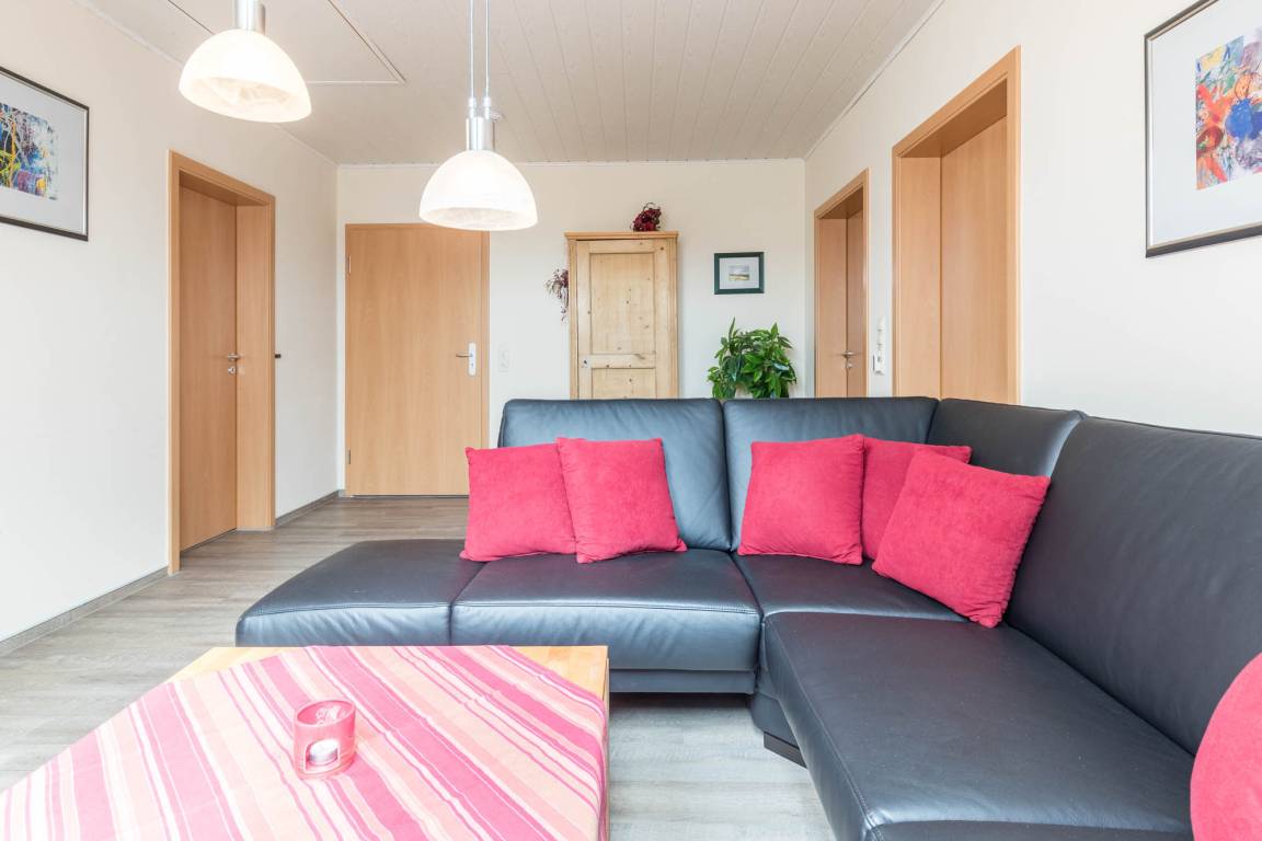 75 m² Ferienwohnung ∙ 2 Schlafzimmer ∙ 4 Gäste – Bild 3