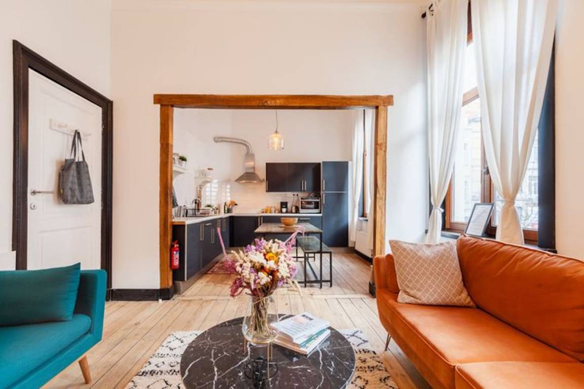 240 M² House ∙ 6 Bedrooms ∙ 6 Guests - Brussels Region