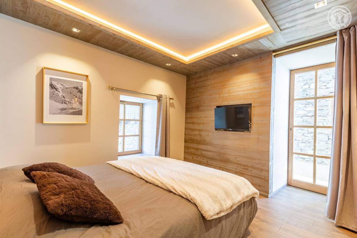 150 m² Gîte ∙ 5 Schlafzimmer ∙ 10 Gäste – Bild 4
