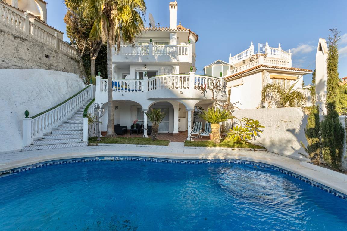 110 M² Villa ∙ 3 Schlafzimmer ∙ 6 Gäste - Nerja