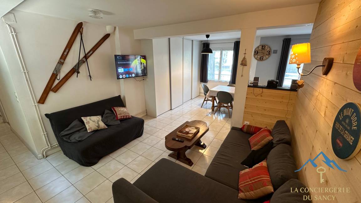 72 M² Appartement ∙ 2 Chambres ∙ 8 Personnes - Super-Besse