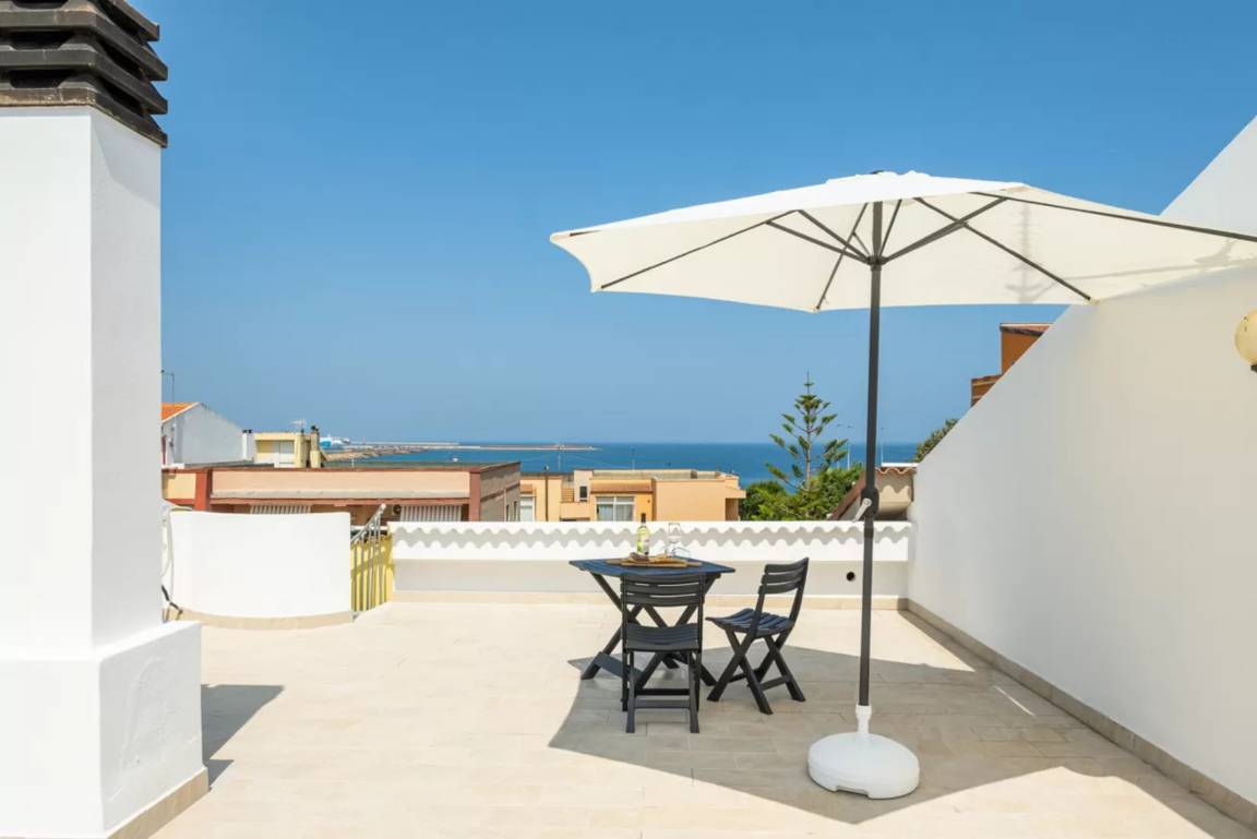 55 M² Apartament ∙ 2 Sypialnie ∙ 4 Gości - Porto Torres
