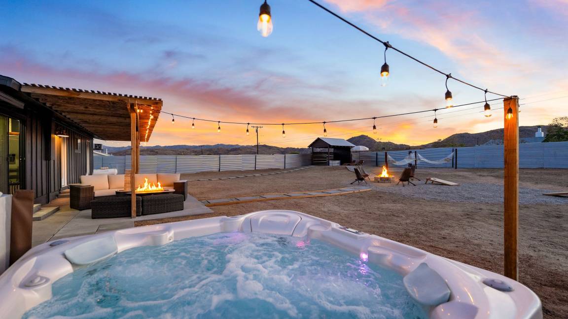 104 M² House ∙ 3 Bedrooms ∙ 8 Guests - Joshua Tree, CA