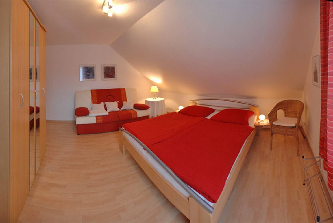 100 m² Ferienwohnung ∙ 3 Schlafzimmer ∙ 6 Gäste – Bild 8