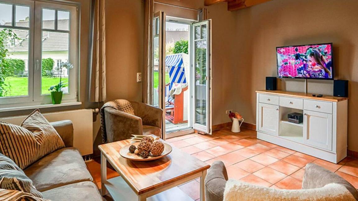 72 M² Ferienhaus ∙ 2 Schlafzimmer ∙ 6 Gäste - Warnemünde