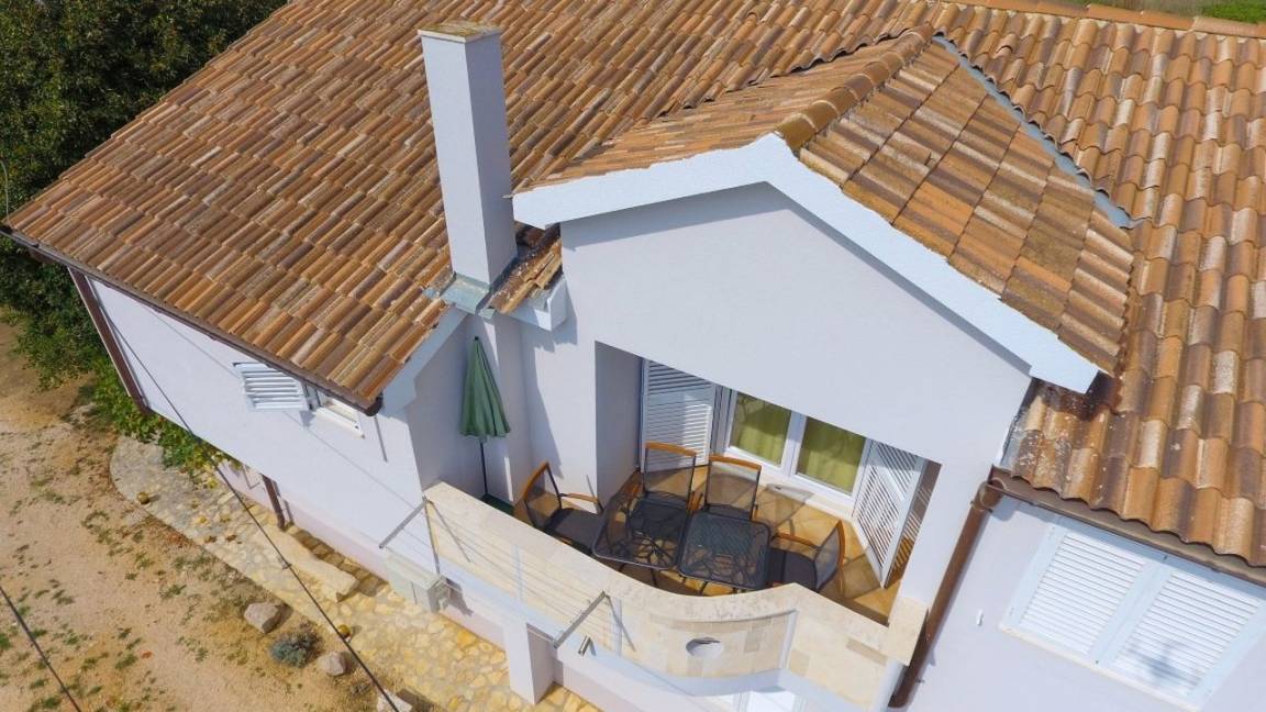 24 M² Hotel ∙ 1 Habitación ∙ 4 Huéspedes - Isla Dugi