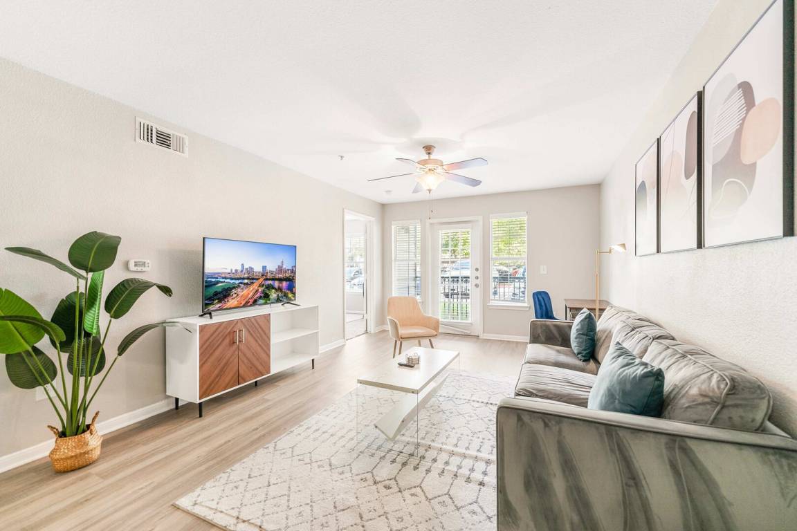 70 M² Apartment ∙ 2 Bedrooms ∙ 6 Guests - Austin, TX