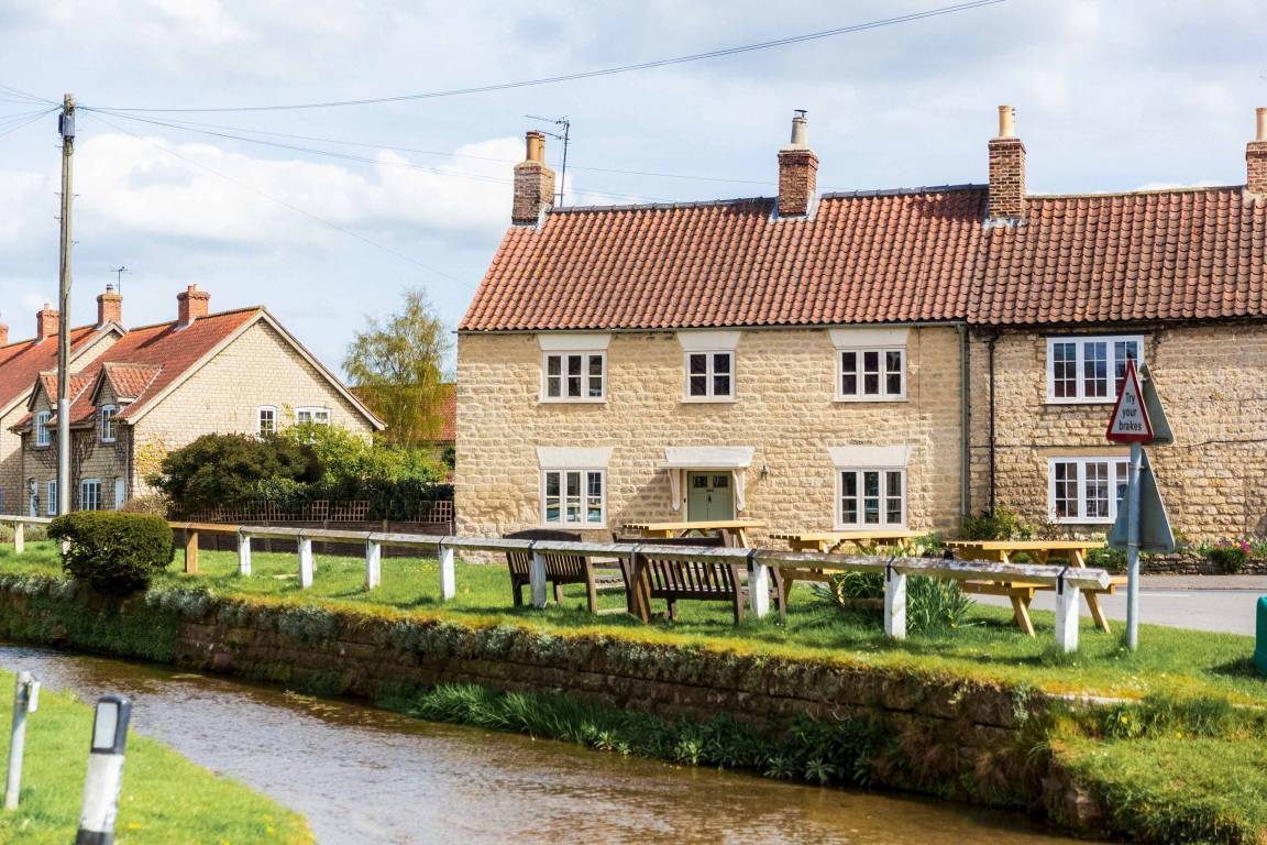 Apartment ∙ 4 Bedrooms ∙ 7 Guests - Malton