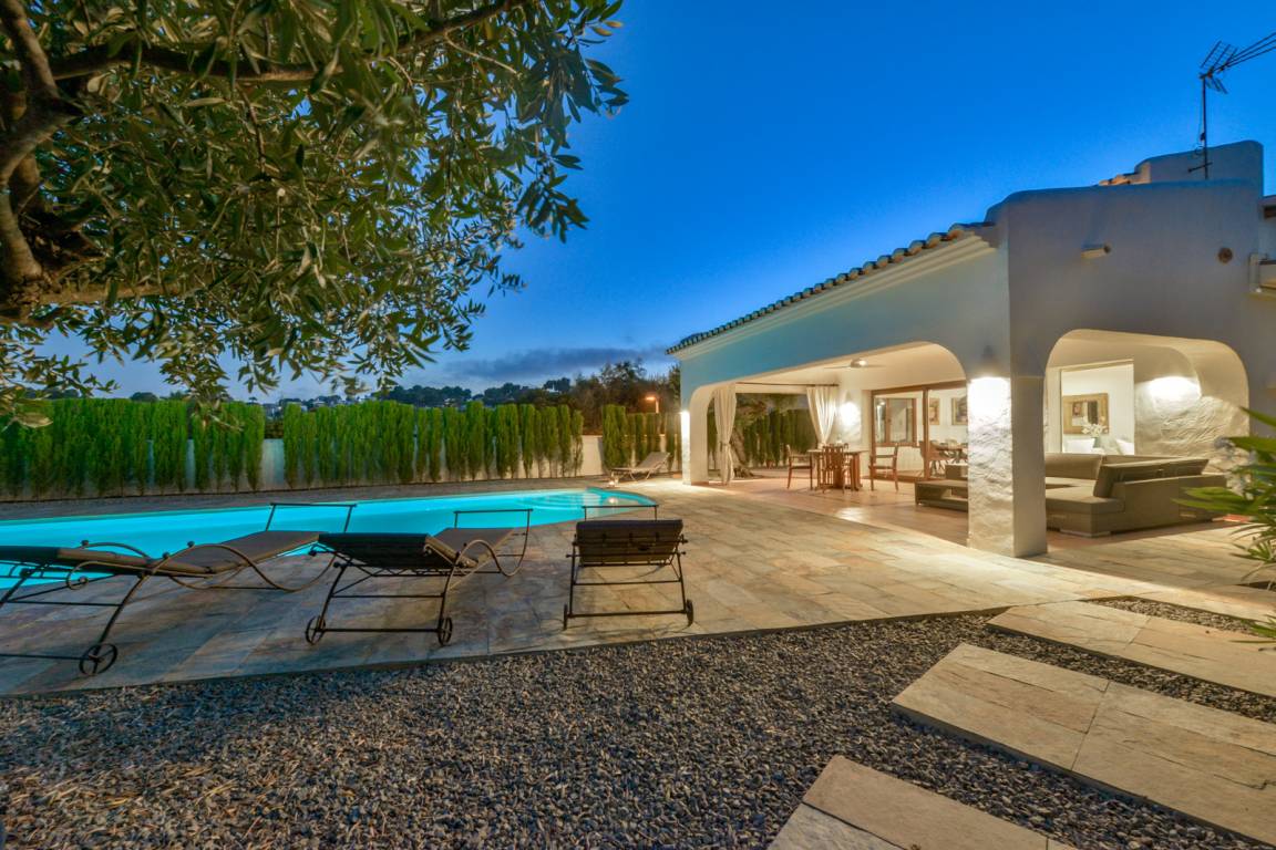 198 M² Villa ∙ 3 Slaapkamers ∙ 6 Gasten - Moraira