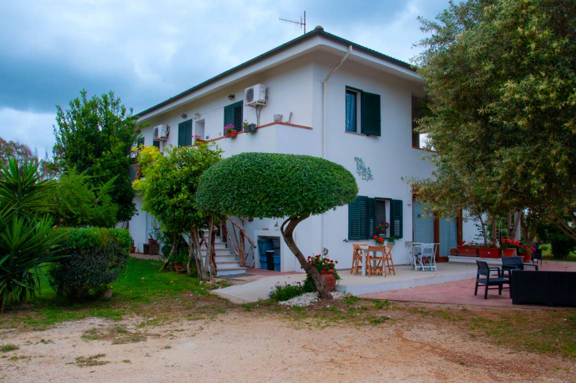100 M² Apartment ∙ 4 Bedrooms ∙ 10 Guests - Porto Torres