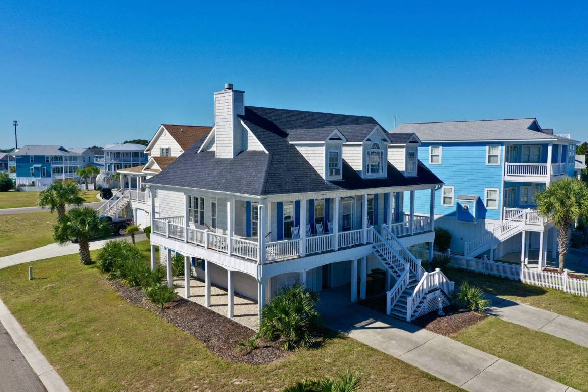 309 M² House ∙ 5 Bedrooms ∙ 12 Guests - Kure Beach, NC