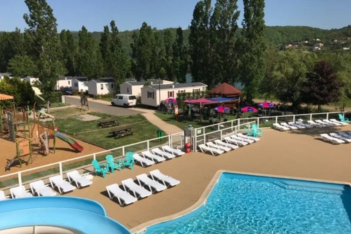 Bungalow ∙ 3 Chambres ∙ 8 Personnes - Condrieu