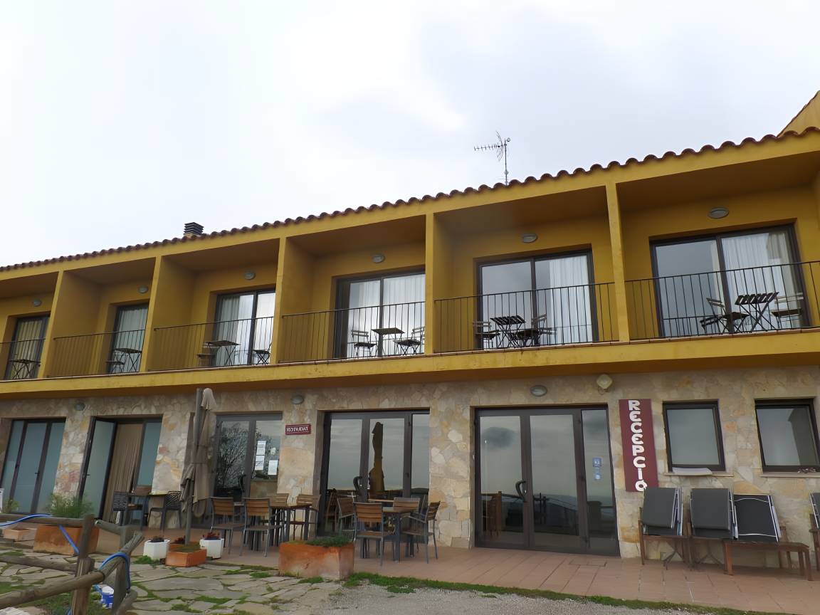 600 M² Aparthotel ∙ 10 Habitaciones ∙ 20 Huéspedes - Costa Dorada (España)