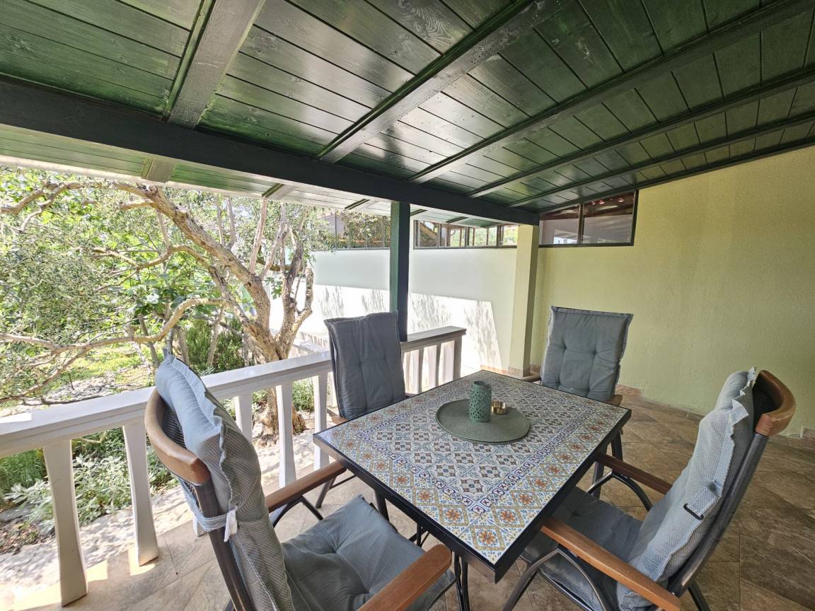 30 M² Ferienhaus ∙ 1 Schlafzimmer ∙ 4 Gäste - Primošten