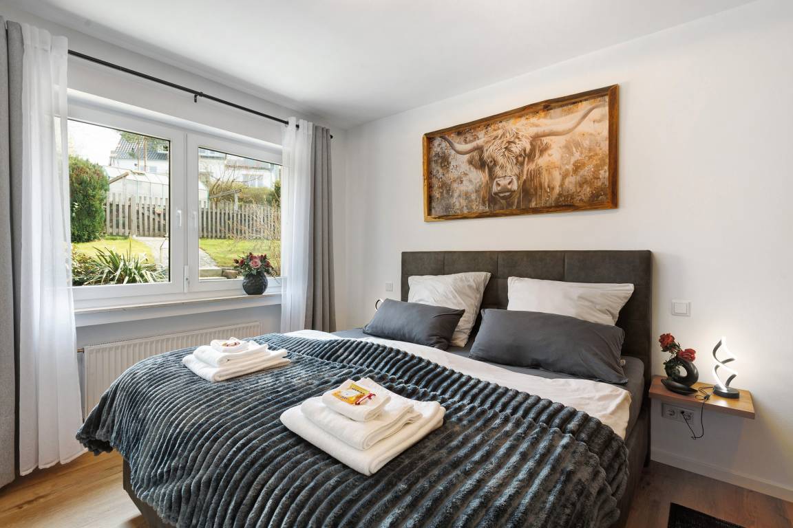 75 M² Ferienwohnung ∙ 2 Schlafzimmer ∙ 5 Gäste - Olpe