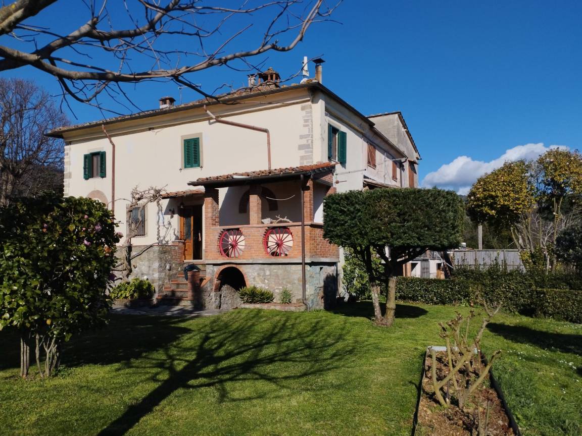140 M² Huis ∙ 4 Slaapkamers ∙ 7 Gasten - Bagni di Lucca