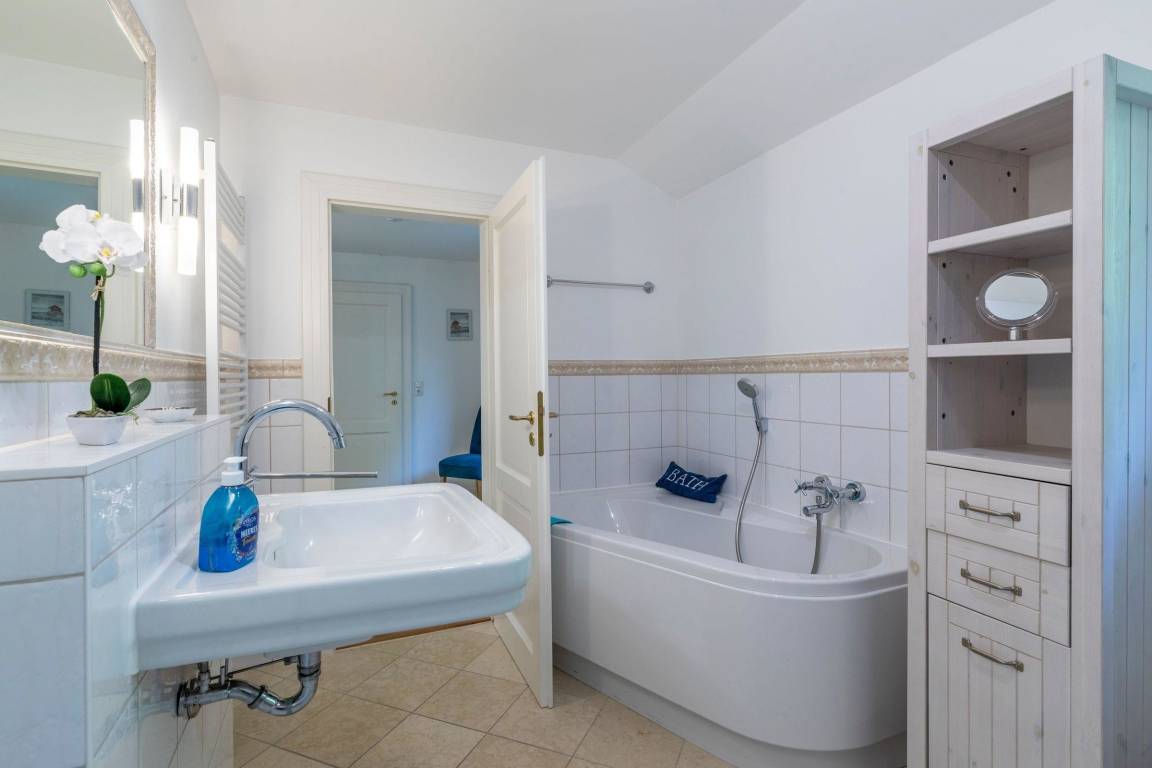 229 m² Ferienhaus ∙ 6 Schlafzimmer ∙ 10 Gäste – Bild 22