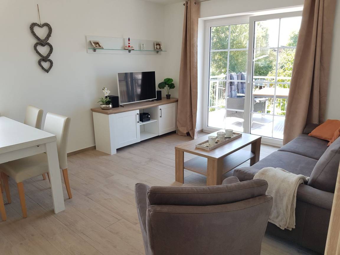 70 M² Ferienwohnung ∙ 2 Schlafzimmer ∙ 4 Gäste - Tating