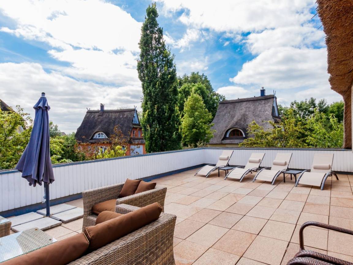 330 M² Ferienhaus ∙ 3 Schlafzimmer ∙ 6 Gäste - Kalkhorst