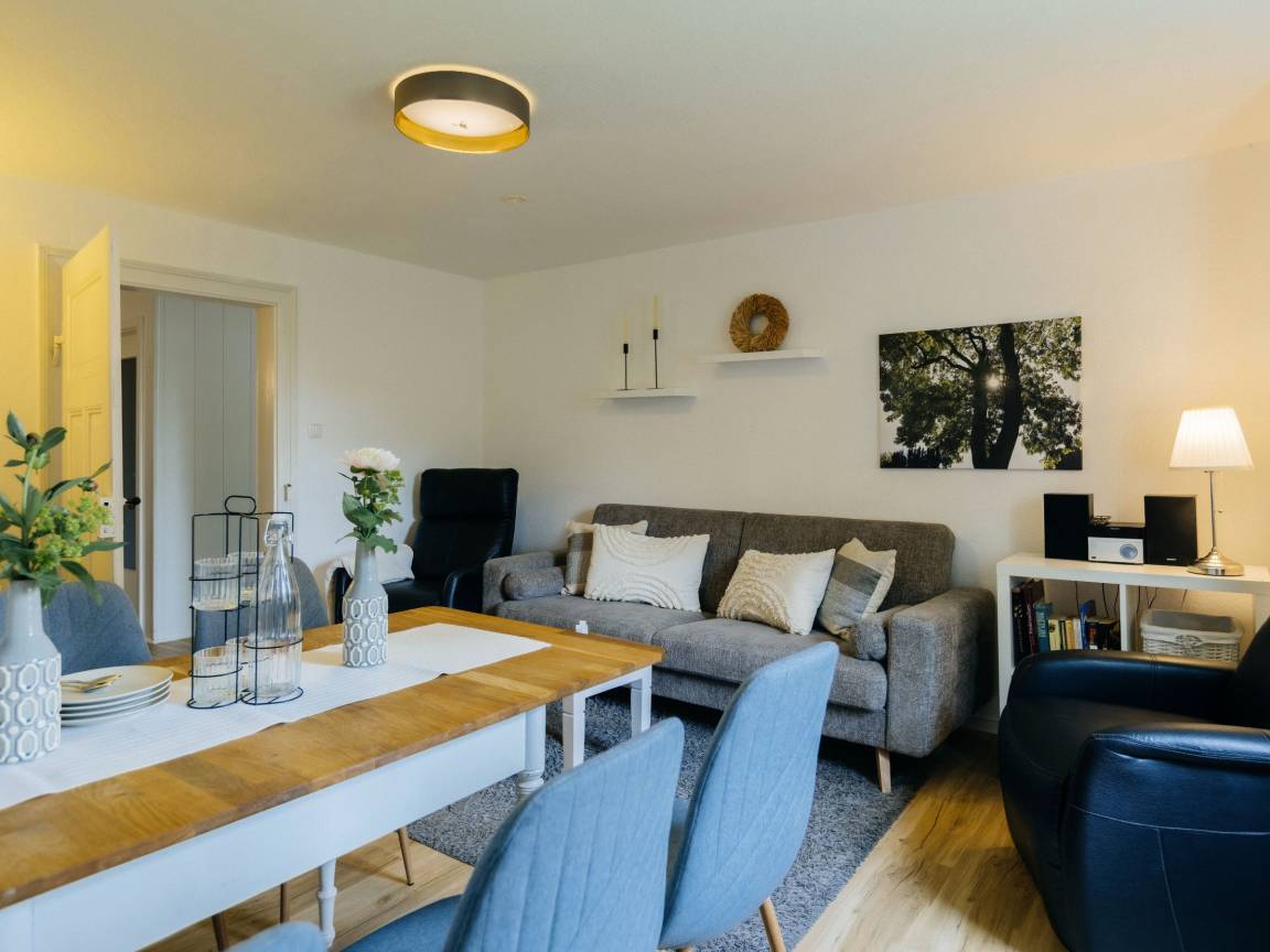 90 M² Ferienwohnung ∙ 3 Schlafzimmer ∙ 6 Gäste - Hameln