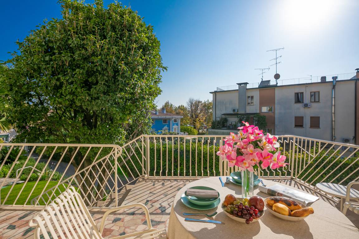 80 M² Apartment ∙ 2 Bedrooms ∙ 4 Guests - Desenzano del Garda