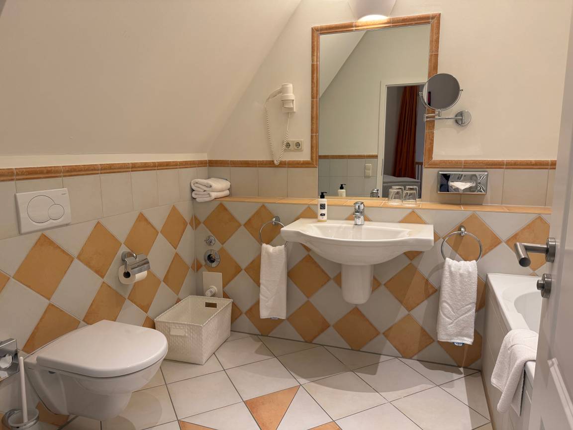 70 m² Ferienwohnung ∙ 2 Schlafzimmer ∙ 4 Gäste – Bild 13