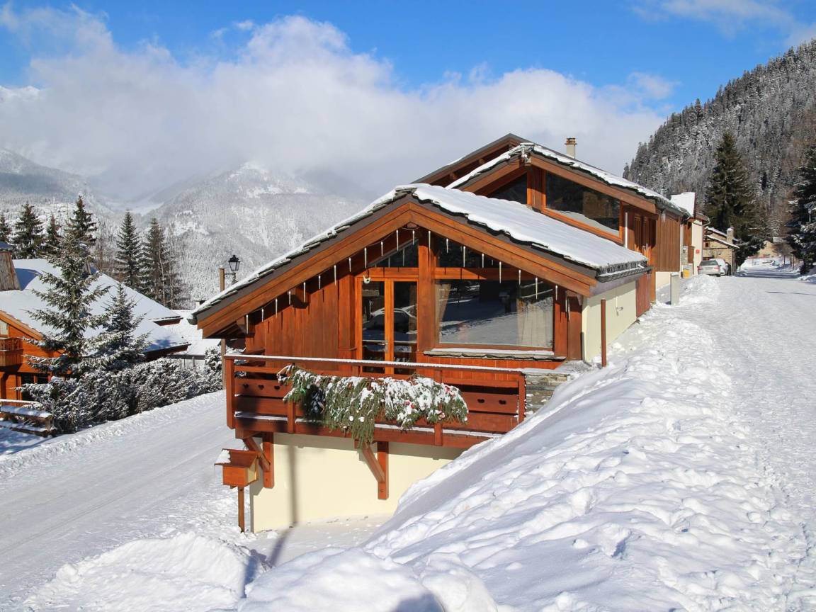 100 M² Chalet ∙ 3 Bedrooms ∙ 8 Guests - Bardonecchia