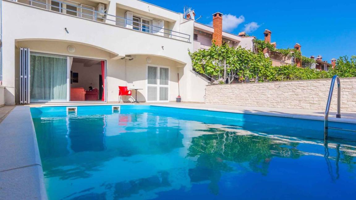 140 M² House ∙ 4 Bedrooms ∙ 8 Guests - Zadar