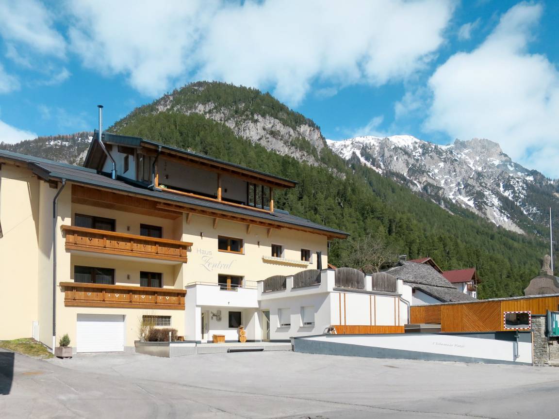 160 M² Ferienhaus ∙ 5 Schlafzimmer ∙ 10 Gäste - Steeg