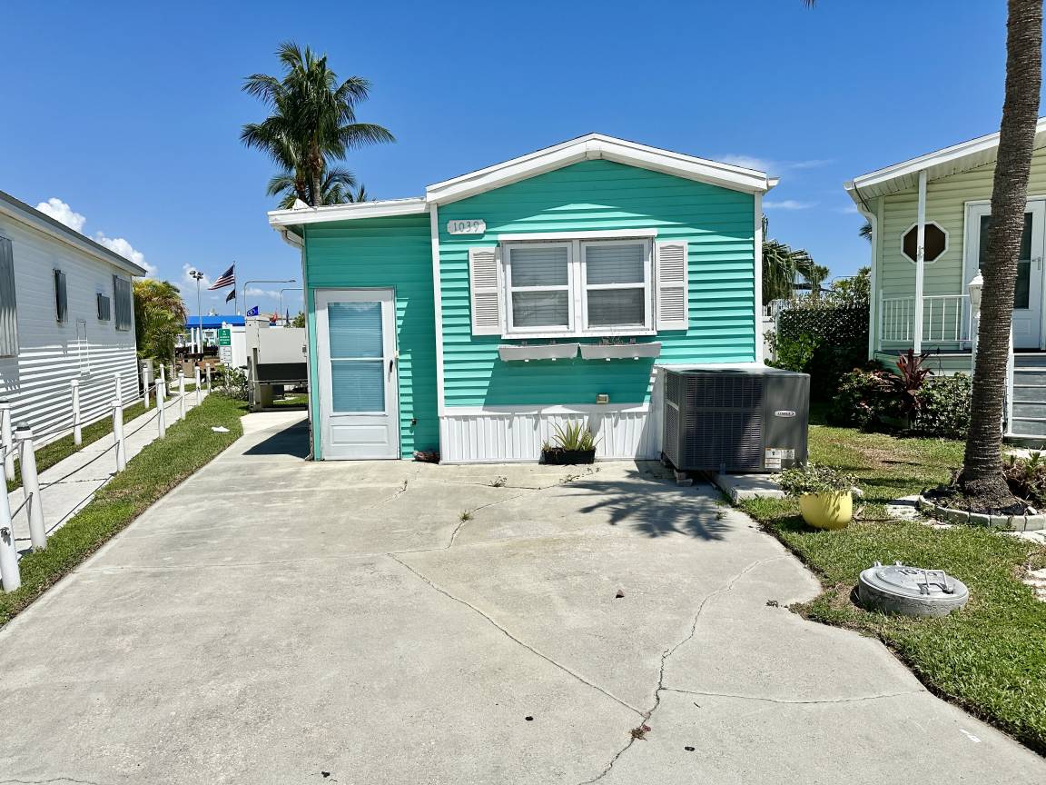 Bungalow ∙ 1 Bedroom ∙ 2 Guests - Florida