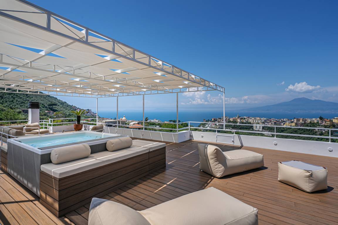 370 M² Villa ∙ 4 Schlafzimmer ∙ 10 Gäste - Vico Equense