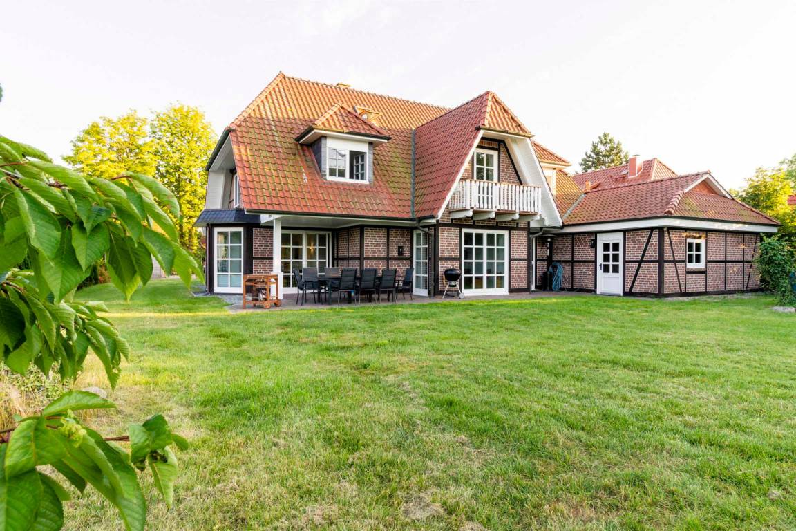 230 m² Ferienhaus ∙ 6 Schlafzimmer ∙ 14 Gäste – Bild 22