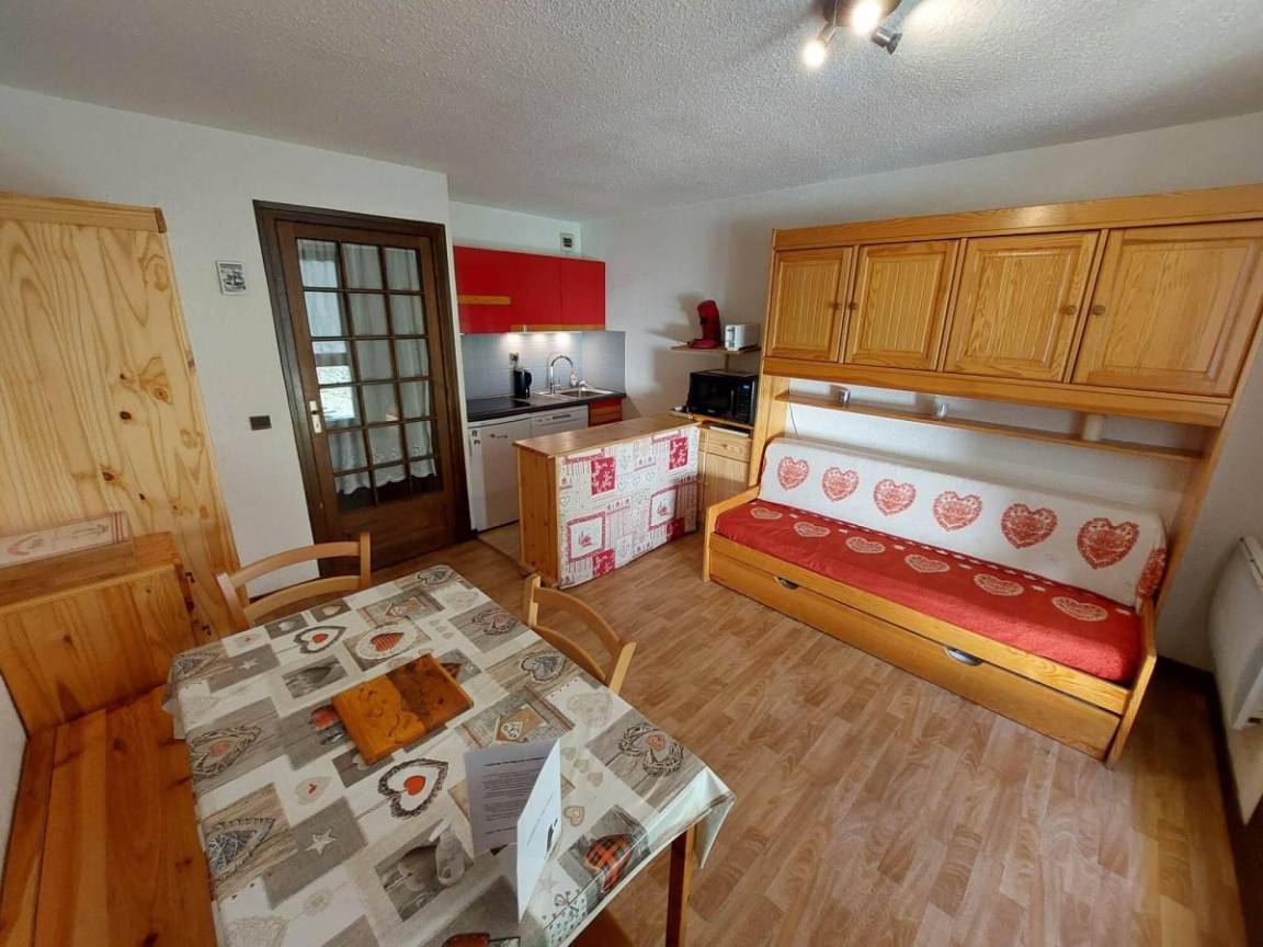 25 m&sup2; Studio 1 Schlafzimmer 4 G&auml;ste