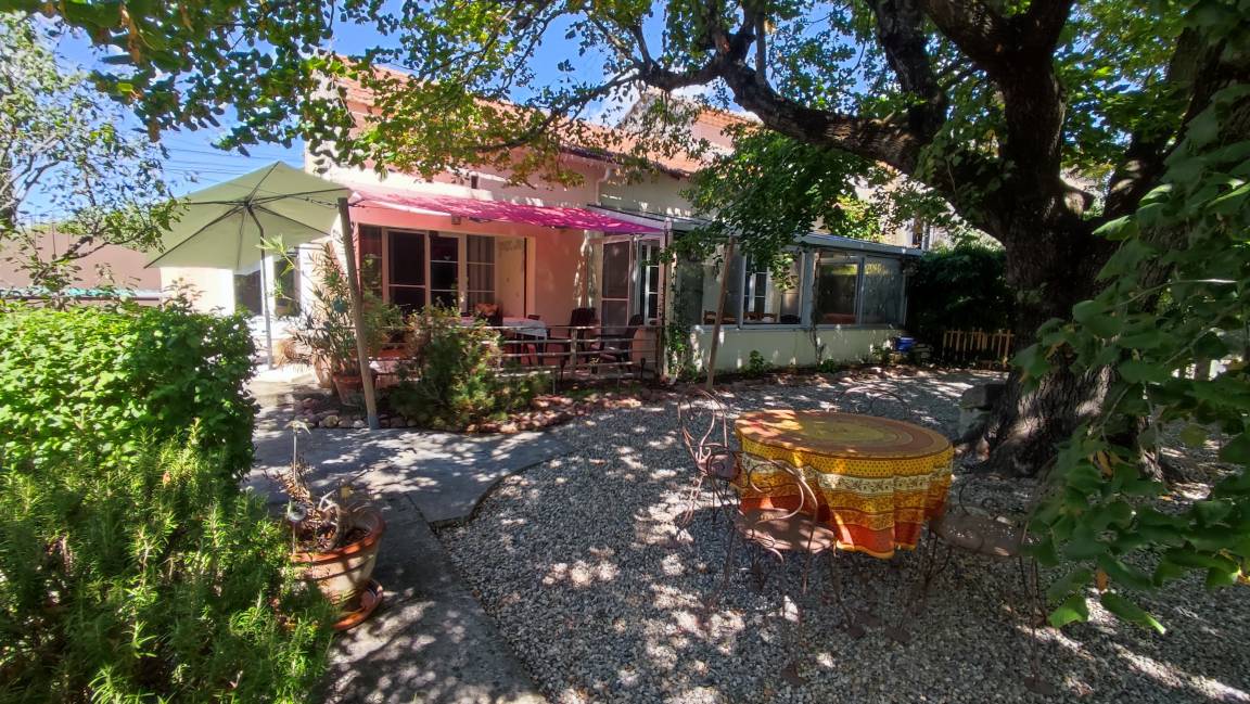 80 M² House ∙ 2 Bedrooms ∙ 4 Guests - L'Isle-sur-la-Sorgue