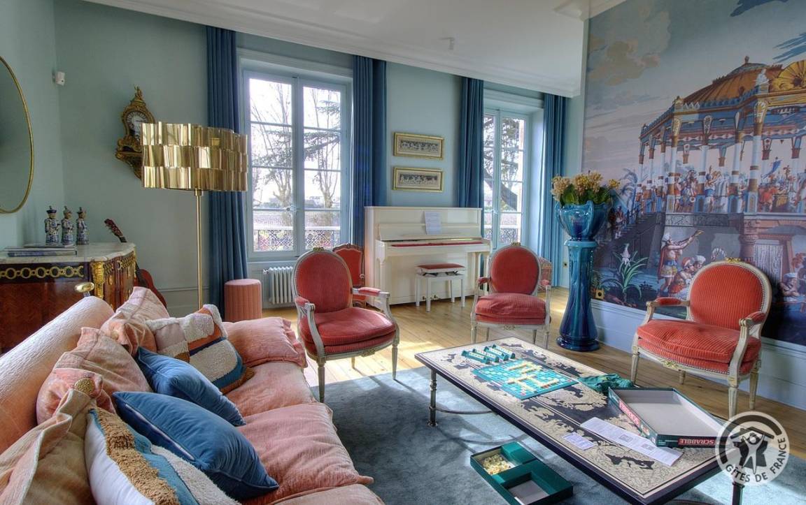760 m² Landhaus ∙ 10 Schlafzimmer ∙ 26 Gäste – Bild 3