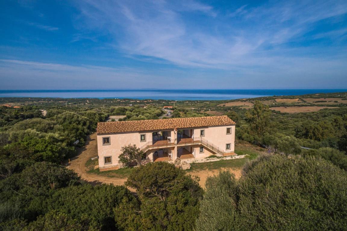 72 M² Apartment ∙ 1 Bedroom ∙ 4 Guests - Badesi