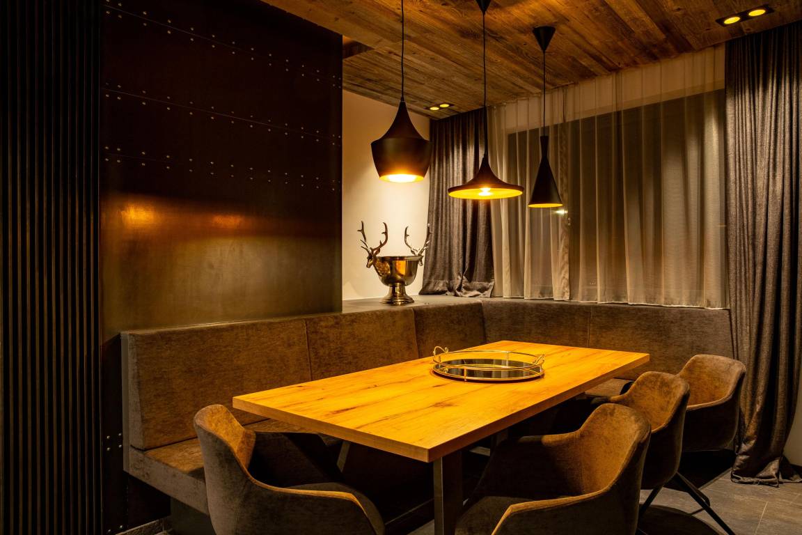 142 M² Apartment ∙ 2 Bedrooms ∙ 6 Guests - Ischgl
