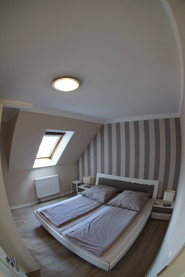 90 m² Ferienwohnung ∙ 3 Schlafzimmer ∙ 6 Gäste – Bild 3