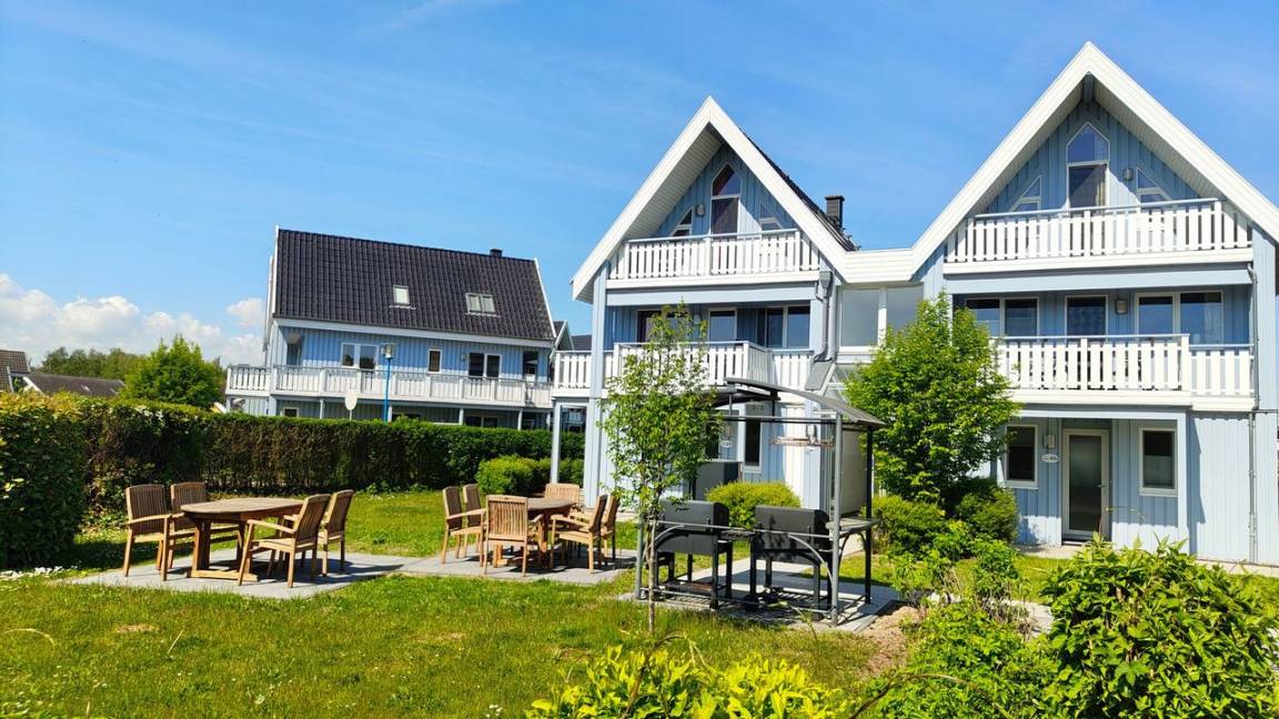 95 M² Apartment ∙ 1 Bedroom ∙ 4 Guests - Müritz
