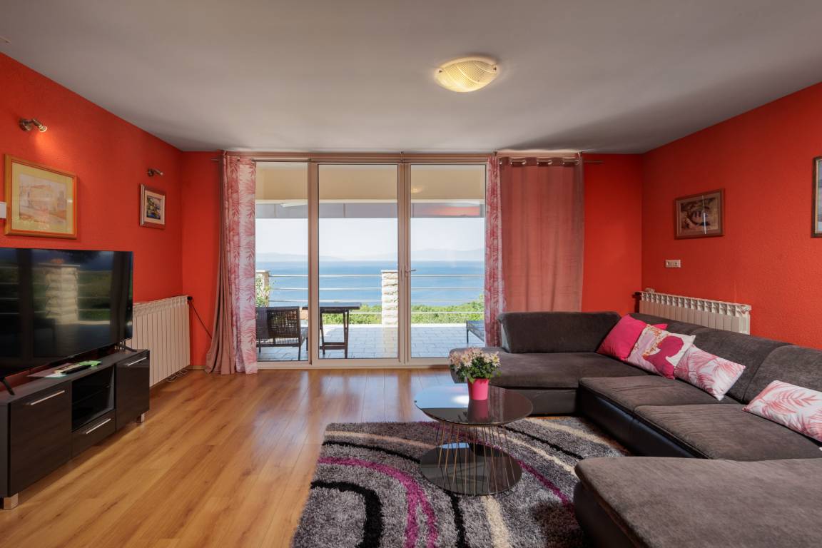 135 M² Apartment ∙ 3 Bedrooms ∙ 6 Guests - Rijeka