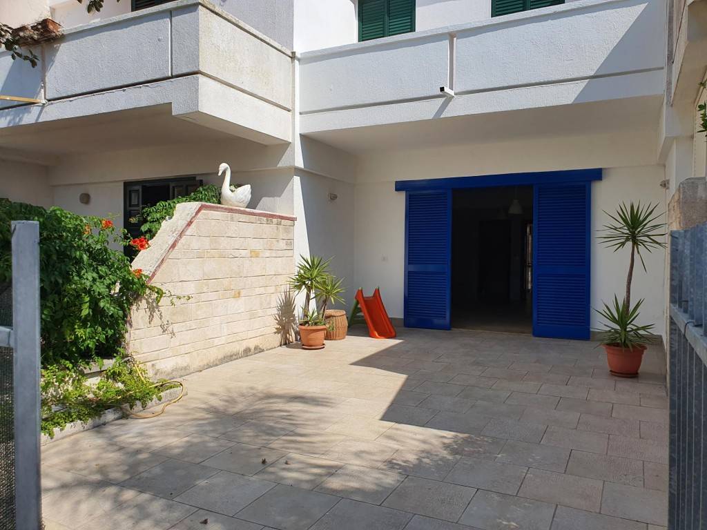 125 M² Villa ∙ 3 Bedrooms ∙ 10 Guests - Gallipoli
