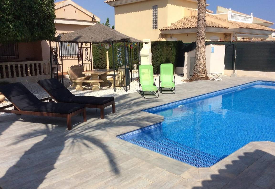 120 M² Villa ∙ 3 Slaapkamers ∙ 6 Gasten - Puerto de Mazarrón