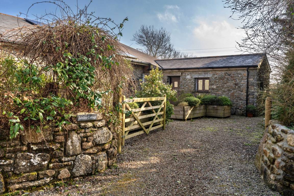 130 M² Cottage ∙ 3 Bedrooms ∙ 6 Guests - Camelford