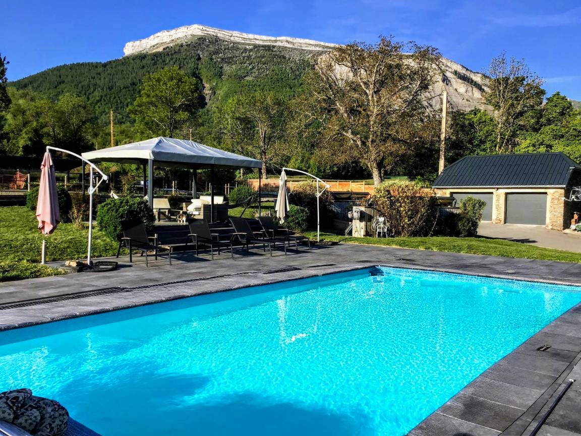 250 M² Maison De Vacances ∙ 7 Chambres ∙ 17 Personnes - Tallard