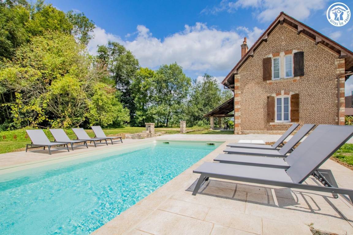 136 m&sup2; G&icirc;te 4 Schlafzimmer 8 G&auml;ste