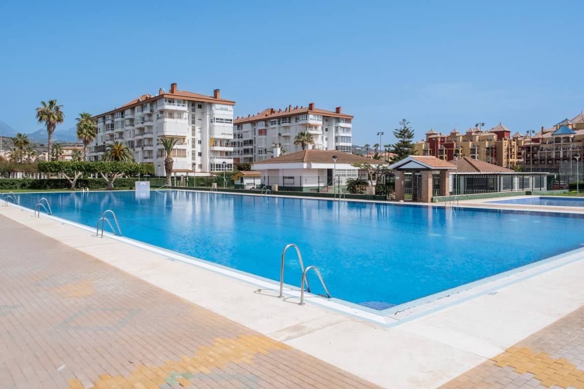 59 M² Apartamento ∙ 2 Habitaciones ∙ 4 Huéspedes - Torre del Mar